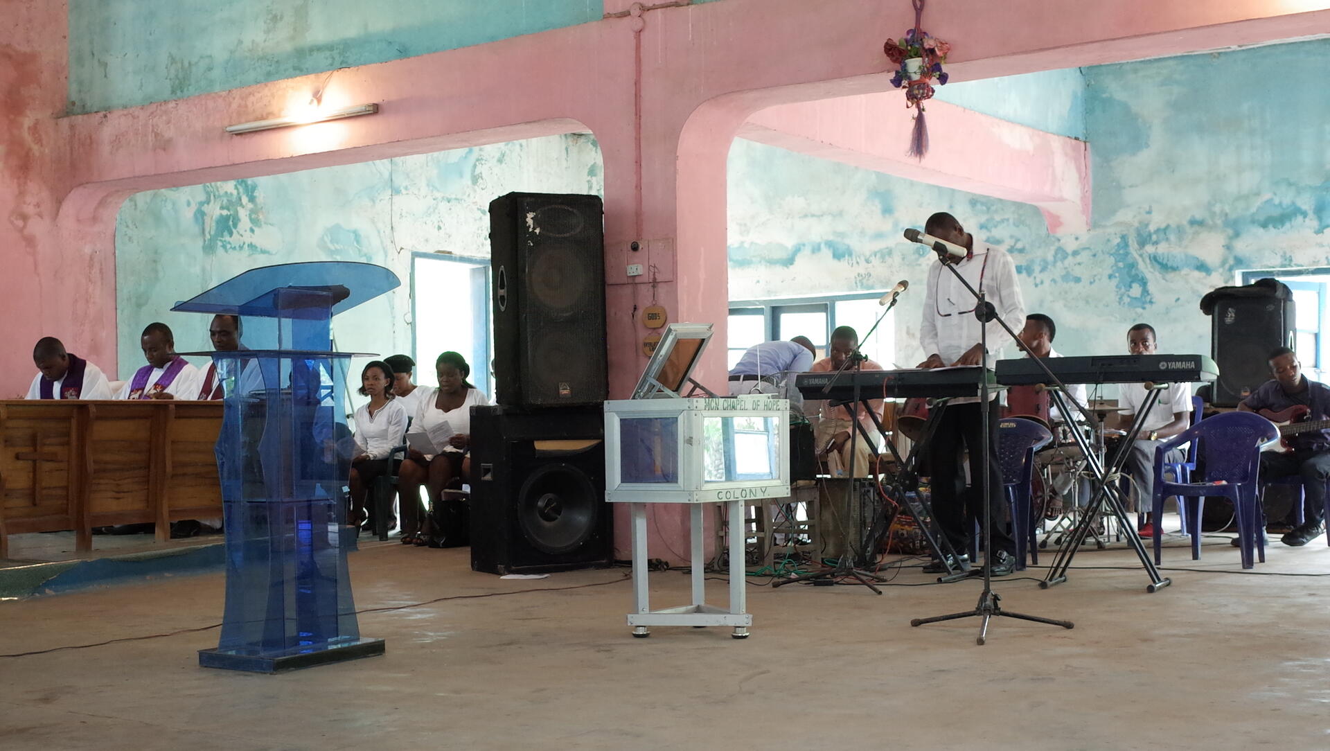 Uzuakoli performance (Manton, 2015).jpg